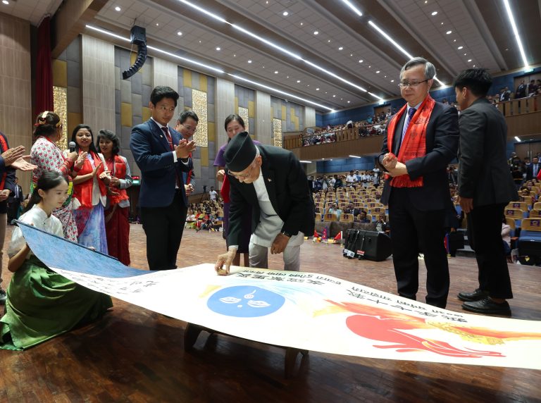 नेपाल र चीनबीचको सम्बन्धलाई पुस्ता पुस्तासम्म विस्तार गर्नुपर्छ : प्रधानमन्त्री